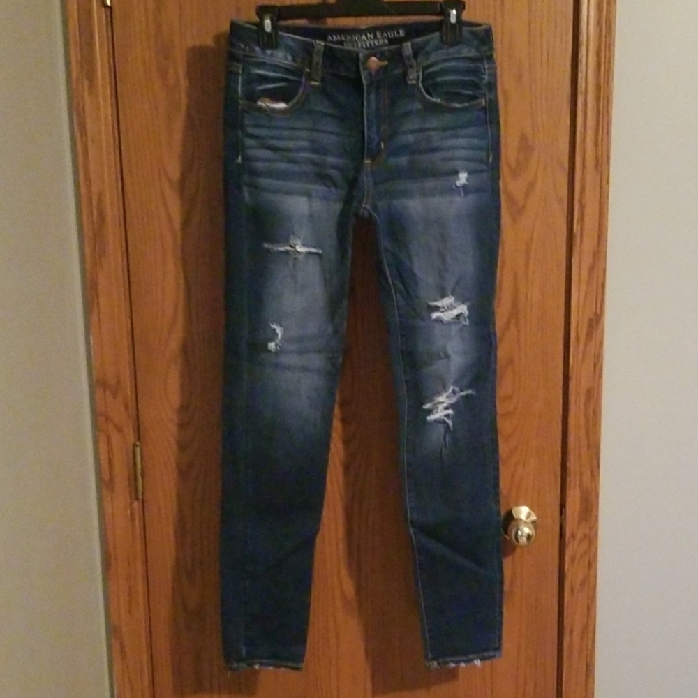 Ripped skinny jeans